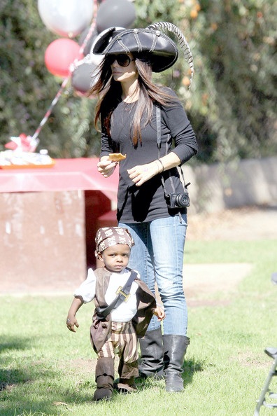 Những giờ phút vui vẻ của mẹ con Sandra Bullock - 9 Những giờ phút vui vẻ của mẹ con Sandra Bullock - 9