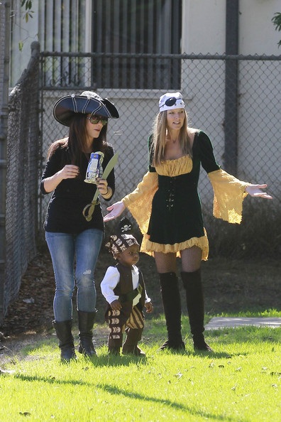Những giờ phút vui vẻ của mẹ con Sandra Bullock - 13 Những giờ phút vui vẻ của mẹ con Sandra Bullock - 13