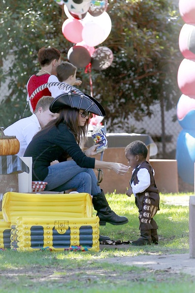 Những giờ phút vui vẻ của mẹ con Sandra Bullock - 14 Những giờ phút vui vẻ của mẹ con Sandra Bullock - 14