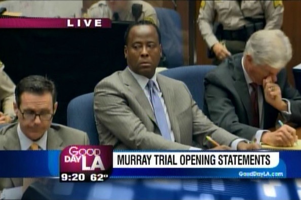 Sốc với ảnh thi thể khỏa thân của Michael Jackson - 3 Sốc với ảnh thi thể khỏa thân của Michael Jackson - 3