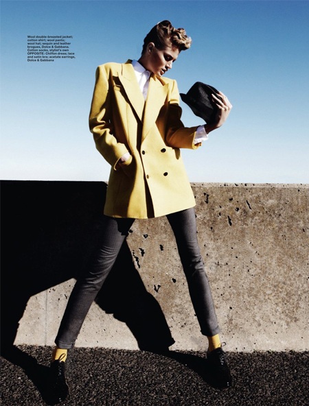 Michelle Buswell bay bổng trên Harper’s Bazaar  - 8