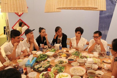 Bí mật “theo dõi” Top 15 Vietnam’s Next Top Model  - 7