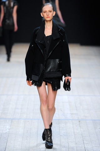 BST thu đông của Barbara Bui - 14