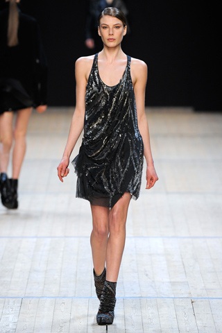 BST thu đông của Barbara Bui - 16