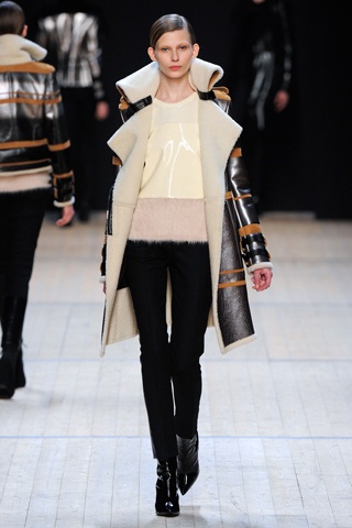 BST thu đông của Barbara Bui - 24