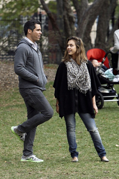 Hình ảnh đáng ghen tỵ về gia đình Jessica Alba - 12 Hình ảnh đáng ghen tỵ về gia đình Jessica Alba - 12