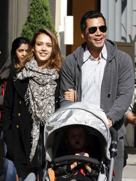 Hình ảnh đáng ghen tỵ về gia đình Jessica Alba - 6 Hình ảnh đáng ghen tỵ về gia đình Jessica Alba - 6