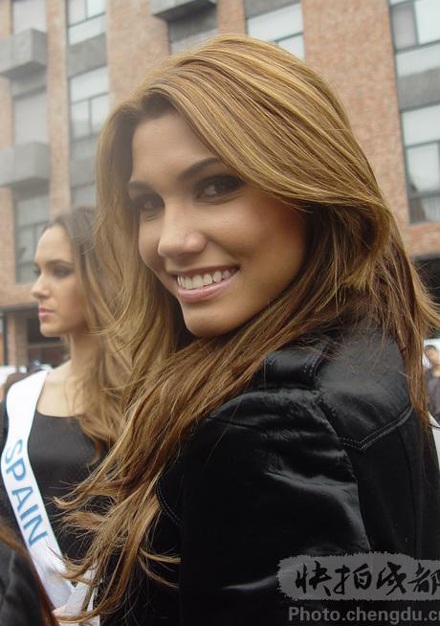 Trúc Diễm liên tục lọt ống kính phóng viên Trung Quốc - 16