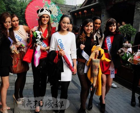 Trúc Diễm liên tục lọt ống kính phóng viên Trung Quốc - 2