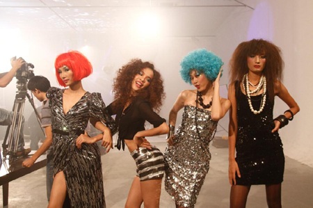 Hình ảnh thú vị buổi chụp hình Disco Paradise của Vietnam’s Next Top Model - 3 Hình ảnh thú vị buổi chụp hình Disco Paradise của Vietnam’s Next Top Model - 3