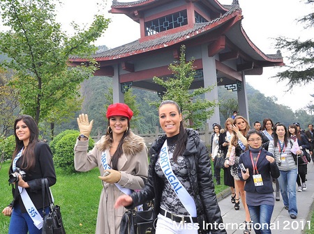 Người đẹp Hoa hậu quốc tế khám phá Thành Đô - 5