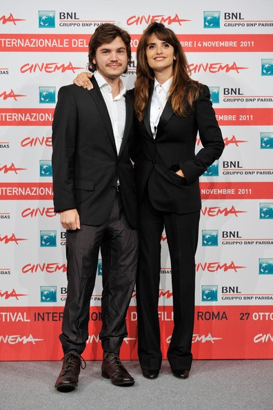 Vòng quanh thế giới giải trí ngày 27/10 - 3 Vòng quanh thế giới giải trí ngày 27/10 - 3