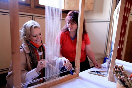 Thúy Vy và người đẹp Hoa hậu thế giới thăm thú Scotland - 14