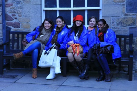 Thúy Vy và người đẹp Hoa hậu thế giới thăm thú Scotland - 34