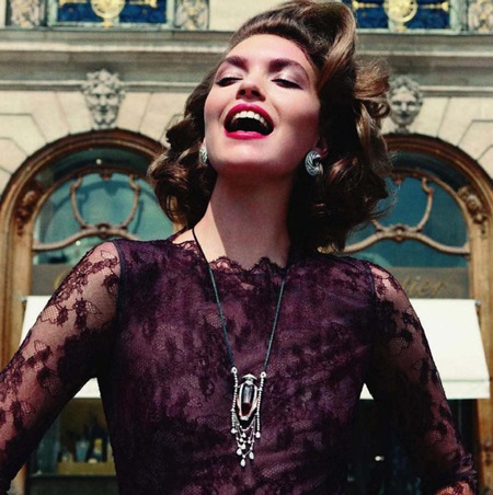 Arizona Muse khoe nụ cười tươi, trang sức đắt tiền  - 7