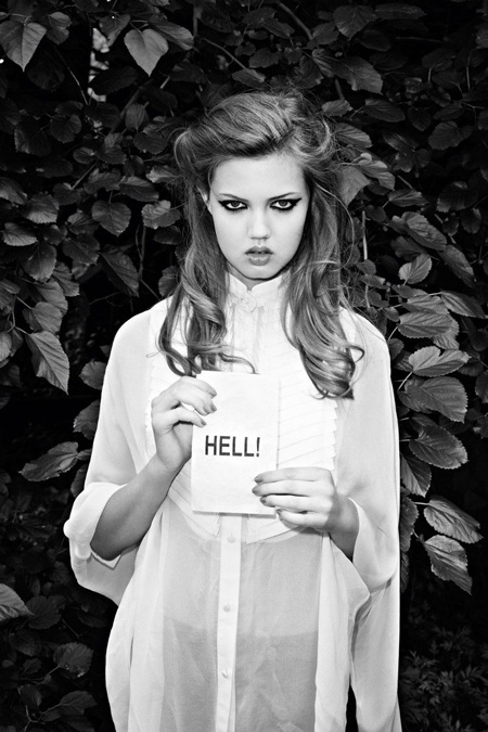 Lindsey Wixson gây sốc khi nằm trên đường ray - 11 Lindsey Wixson gây sốc khi nằm trên đường ray - 11