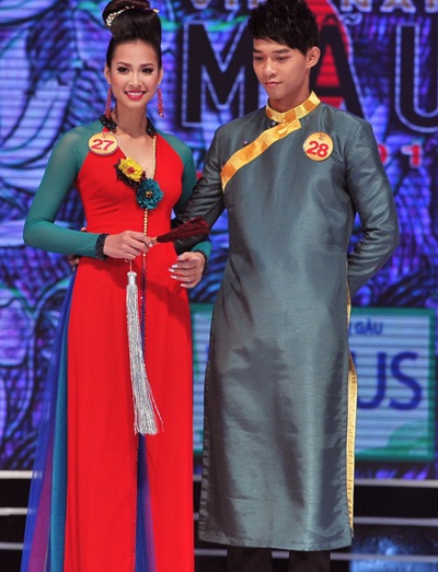 Giải Vàng Siêu mẫu Vương Thu Phương: “Không muốn nổi tiếng bởi Scandal có chồng” - 1 Giải Vàng Siêu mẫu Vương Thu Phương: “Không muốn nổi tiếng bởi Scandal có chồng” - 1