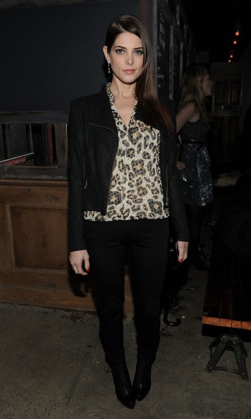 Người đẹp Chạng vạng khoe vẻ kiêu sa khi dự tiệc  - 14