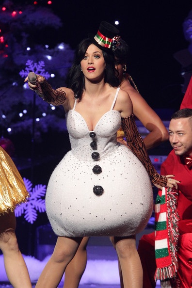 Những bộ đồ kỳ dị nhất của Katy Perry - 3 Những bộ đồ kỳ dị nhất của Katy Perry - 3