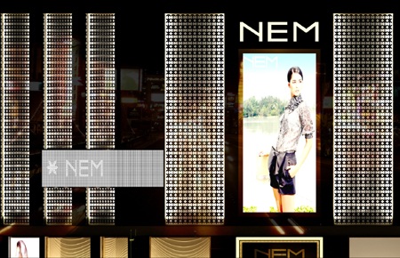 Thời trang NEM “hạ nhiệt” cơn sốt hàng bằng một showroom lớn nhất - 2 Thời trang NEM “hạ nhiệt” cơn sốt hàng bằng một showroom lớn nhất - 2