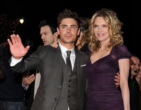 Dàn “sao” dự công chiếu phim New Year's Eve - 25