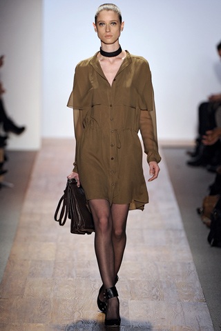 BST thu đông của Max Azria - 10