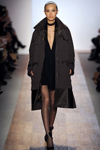 BST thu đông của Max Azria - 15