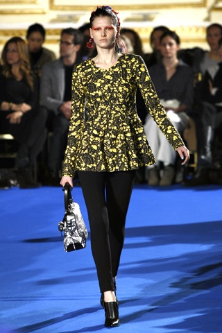 Thakoon - Sắc màu ấm cho ngày đông  - 16