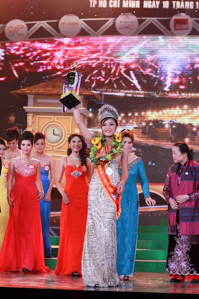 Triệu Thị Hà đăng quang Hoa hậu các Dân tộc Việt Nam - 1 Triệu Thị Hà đăng quang Hoa hậu các Dân tộc Việt Nam - 1