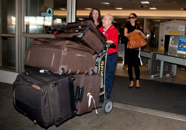 Vòng quanh thế giới giải trí ngày 11/12 - 2