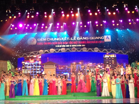 Triệu Thị Hà đăng quang Hoa hậu các Dân tộc Việt Nam - 4 Triệu Thị Hà đăng quang Hoa hậu các Dân tộc Việt Nam - 4