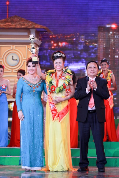 Nhìn lại đêm chung kết nhiều sắc màu - 16 Nhìn lại đêm chung kết nhiều sắc màu - 16