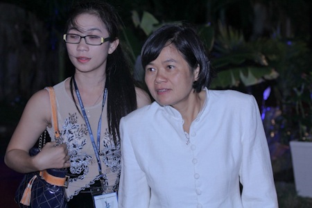 Bất chấp mưa lớn, “sao” tới dự lễ bế mạc LHP lần thứ 17 - 5