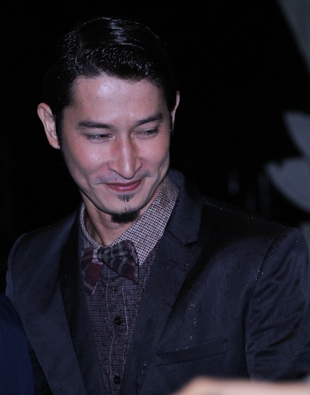 Bất chấp mưa lớn, “sao” tới dự lễ bế mạc LHP lần thứ 17 - 17