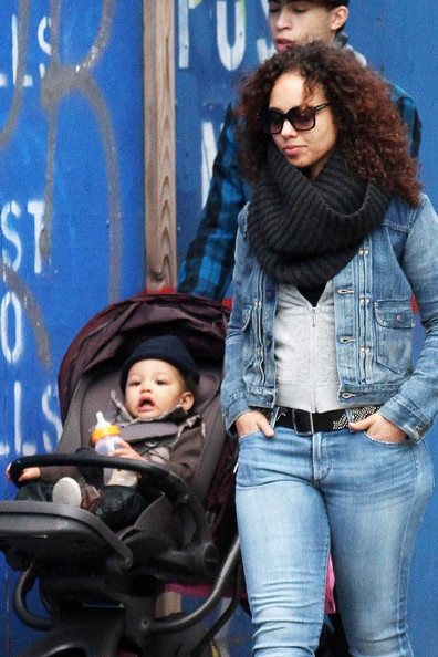 Vòng quanh thế giới giải trí ngày 23/12 - 1 Vòng quanh thế giới giải trí ngày 23/12 - 1