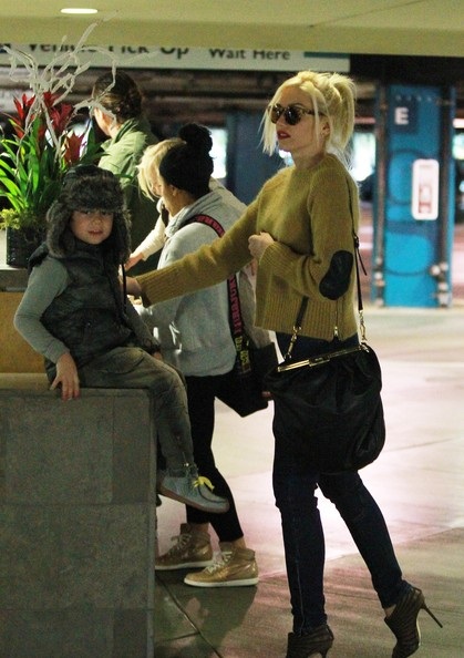 Vòng quanh thế giới giải trí ngày 23/12 - 3 Vòng quanh thế giới giải trí ngày 23/12 - 3