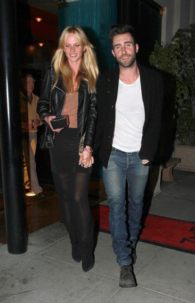 Vòng quanh thế giới giải trí ngày 25/12 - 2