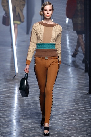 Sonia Rykiel: Trẻ trung, nhí nhảnh - 7 Sonia Rykiel: Trẻ trung, nhí nhảnh - 7