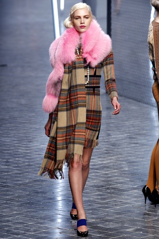 Sonia Rykiel: Trẻ trung, nhí nhảnh - 12 Sonia Rykiel: Trẻ trung, nhí nhảnh - 12