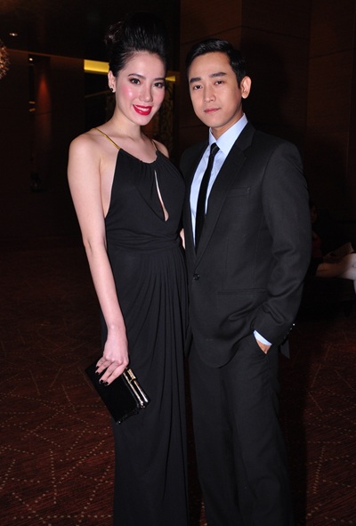 Chung Thục Quyên khoe trọn lưng trần - 4