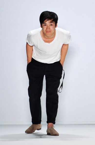 Ngỡ ngàng nét đẹp mẫu váy, áo của nhà thiết kế gốc Việt - 16 Ngỡ ngàng nét đẹp mẫu váy, áo của nhà thiết kế gốc Việt - 16