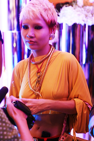 Mai Khôi lại gây sốc với tóc - 4