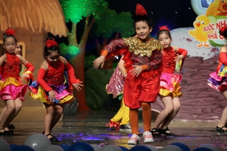 Đồ Rê Mí: Khi thí sinh dám… hôn bạn - 5