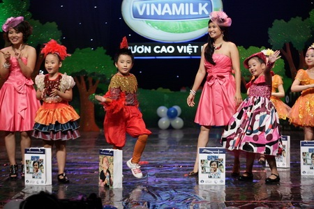 Đồ Rê Mí: Khi thí sinh dám… hôn bạn - 6