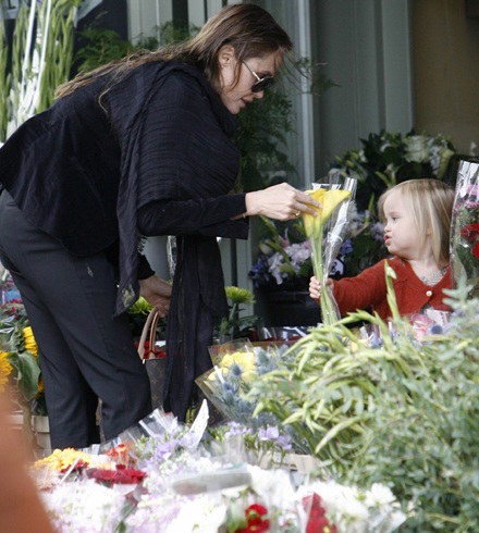 Mẹ con Angelina Jolie đi xem Harry Potter - 8 Mẹ con Angelina Jolie đi xem Harry Potter - 8