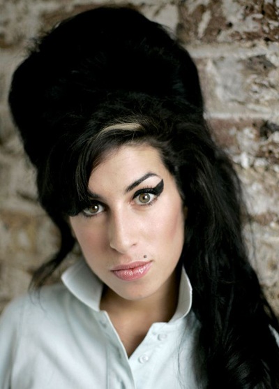 Fans tưởng nhớ Amy Winehouse - 24 Fans tưởng nhớ Amy Winehouse - 24