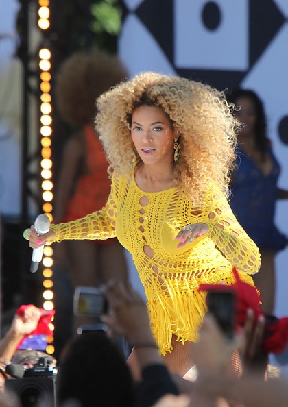 Beyonce tràn đầy năng lượng trong buổi diễn mới - 1 Beyonce tràn đầy năng lượng trong buổi diễn mới - 1