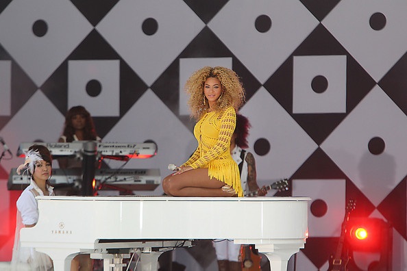 Beyonce tràn đầy năng lượng trong buổi diễn mới - 7 Beyonce tràn đầy năng lượng trong buổi diễn mới - 7