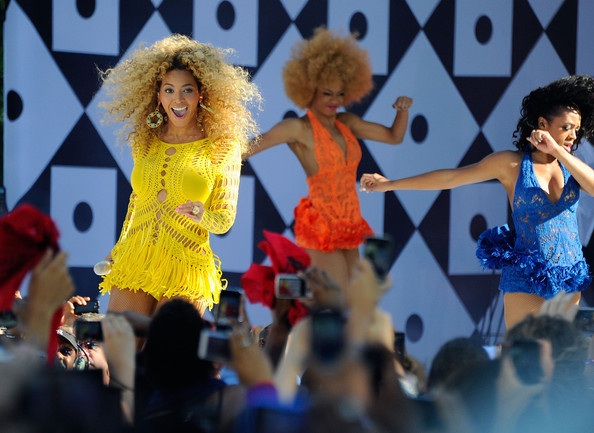 Beyonce tràn đầy năng lượng trong buổi diễn mới - 16 Beyonce tràn đầy năng lượng trong buổi diễn mới - 16