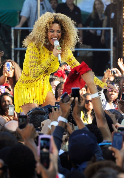 Beyonce tràn đầy năng lượng trong buổi diễn mới - 18 Beyonce tràn đầy năng lượng trong buổi diễn mới - 18